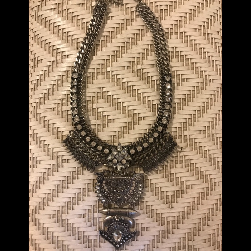 Bauble bar statement piece necklace